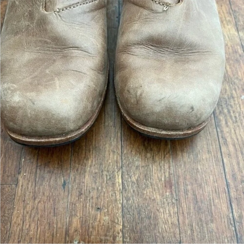 Classic Tan Leather Loafers for Women - Picture 4 of 7